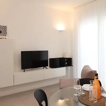 Tre Leoni Apartment